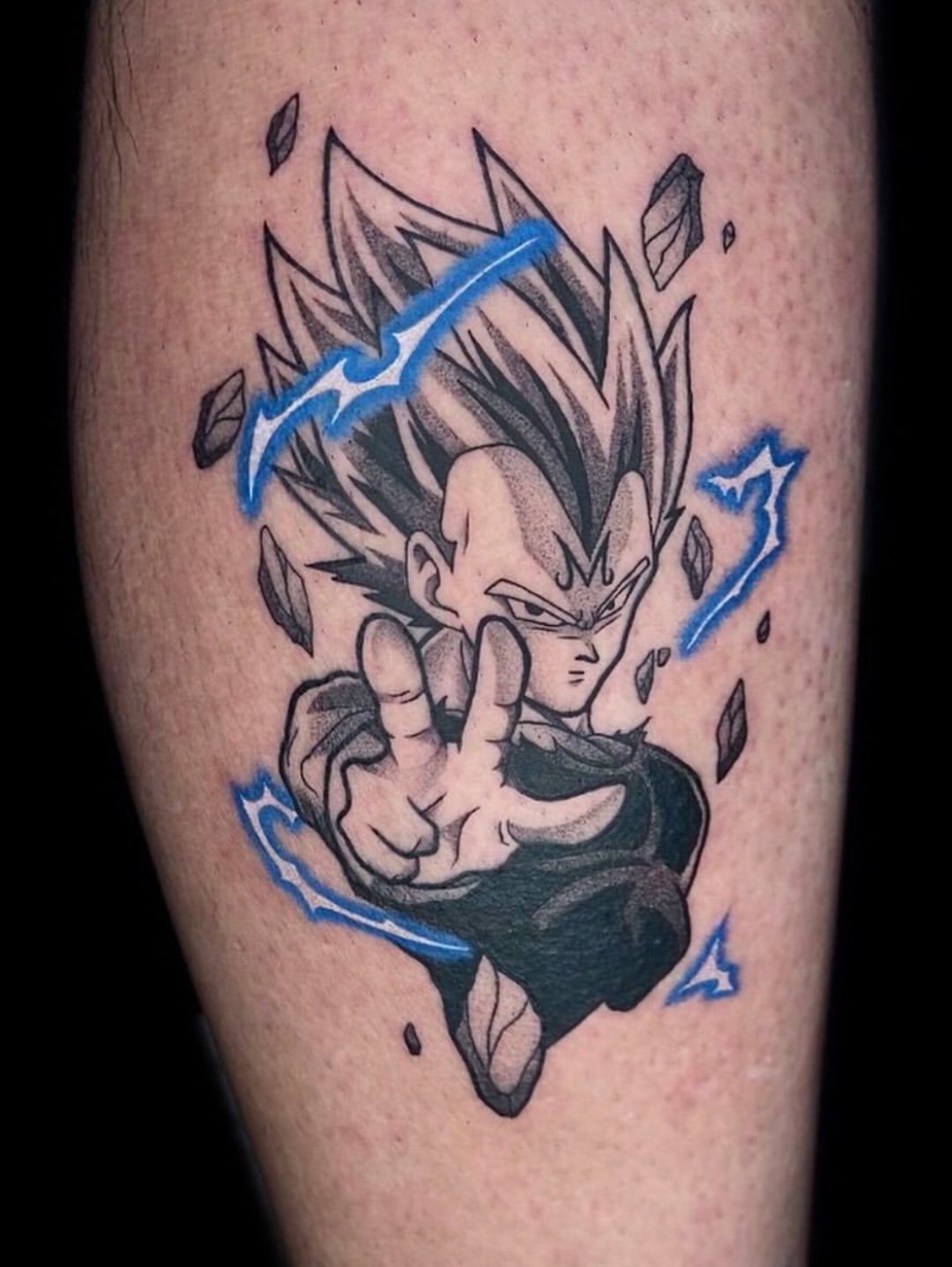 Tatuaje Vegeta Dragon Ball Z color — CAOS Art Tattoo Chile