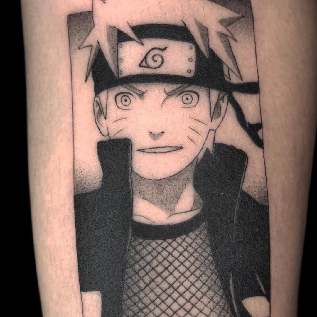 Tatuaje Naruto manga panel black grey — CAOS Art Tattoo Chile