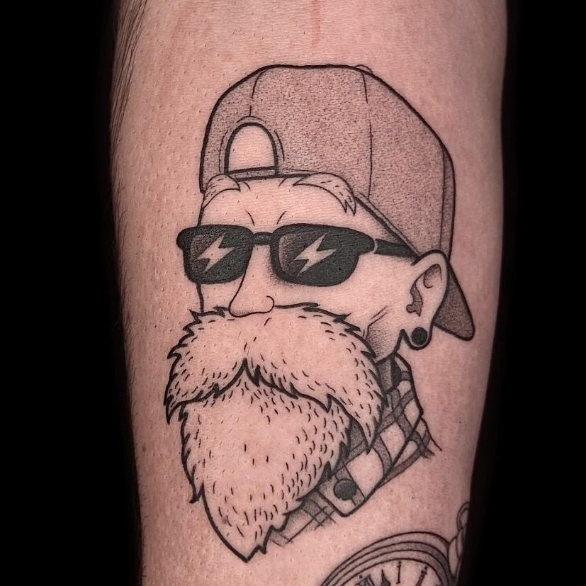Tatuaje personaje hipster ilustrativo lineal — CAOS Art Tattoo Chile