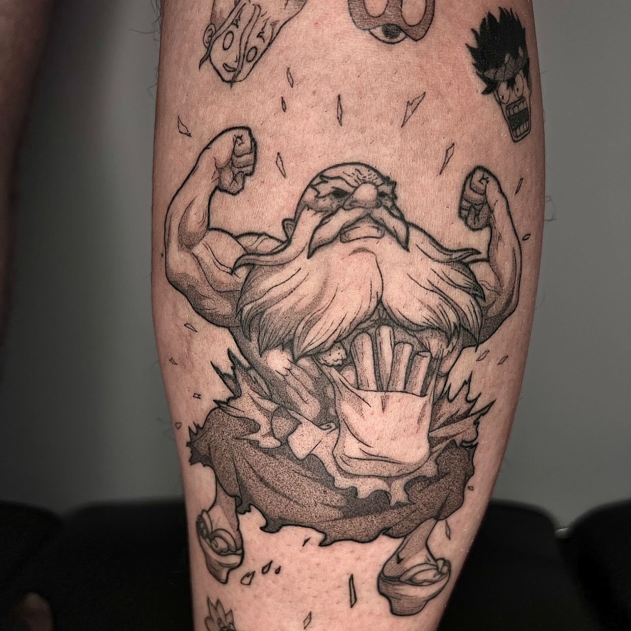 Tatuaje Master Roshi Dragon Ball black grey — CAOS Art Tattoo Chile