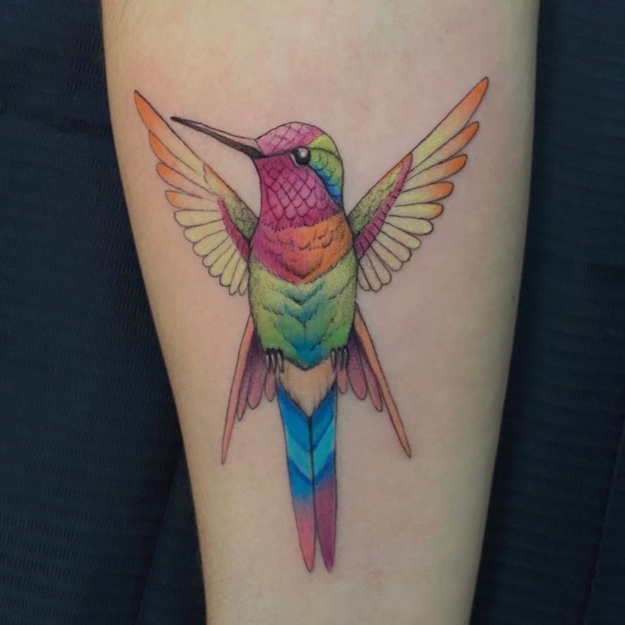 Tatuaje Gaviota con faro marítimo — CAOS Art Tattoo Chile