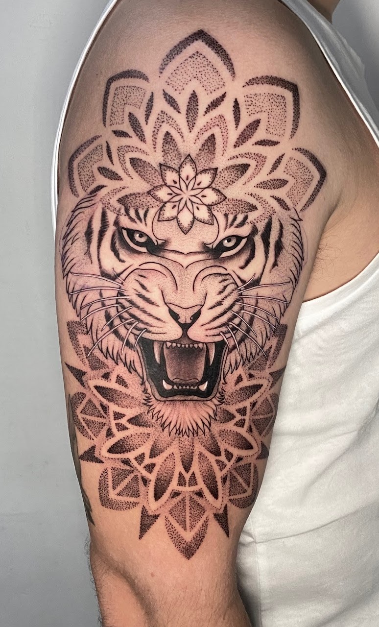 Tigres — CAOS Art Tattoo Chile