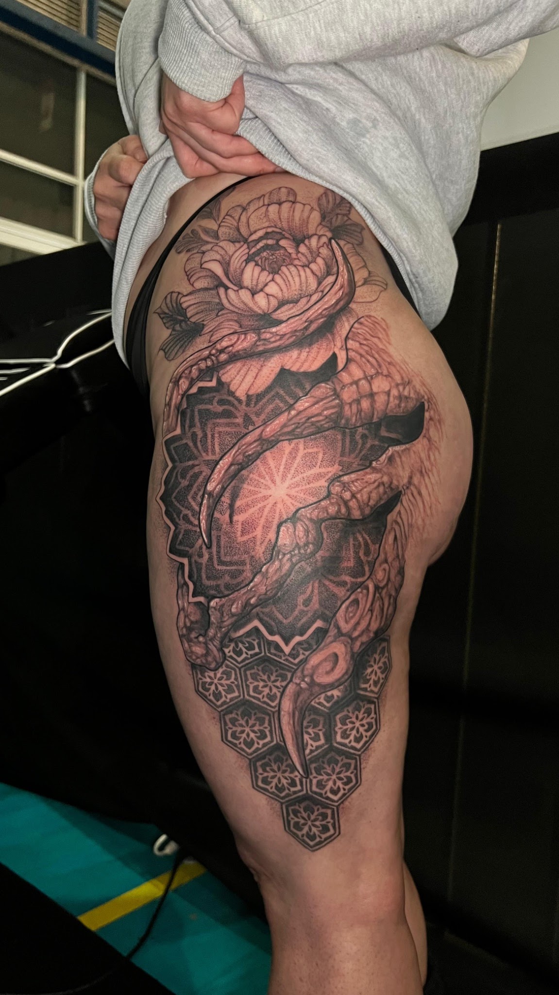 Snake mandala blackwork tattoo Chile Rapa Nui